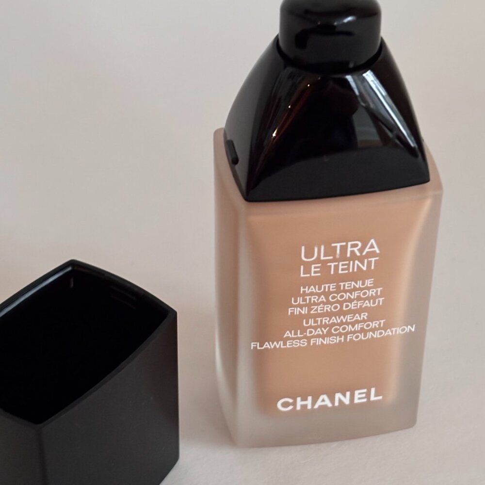 Ultra Le Teint Ultrawear All Day Comfort Flawless Finish Foundation - BR42 - Picture 4 of 8